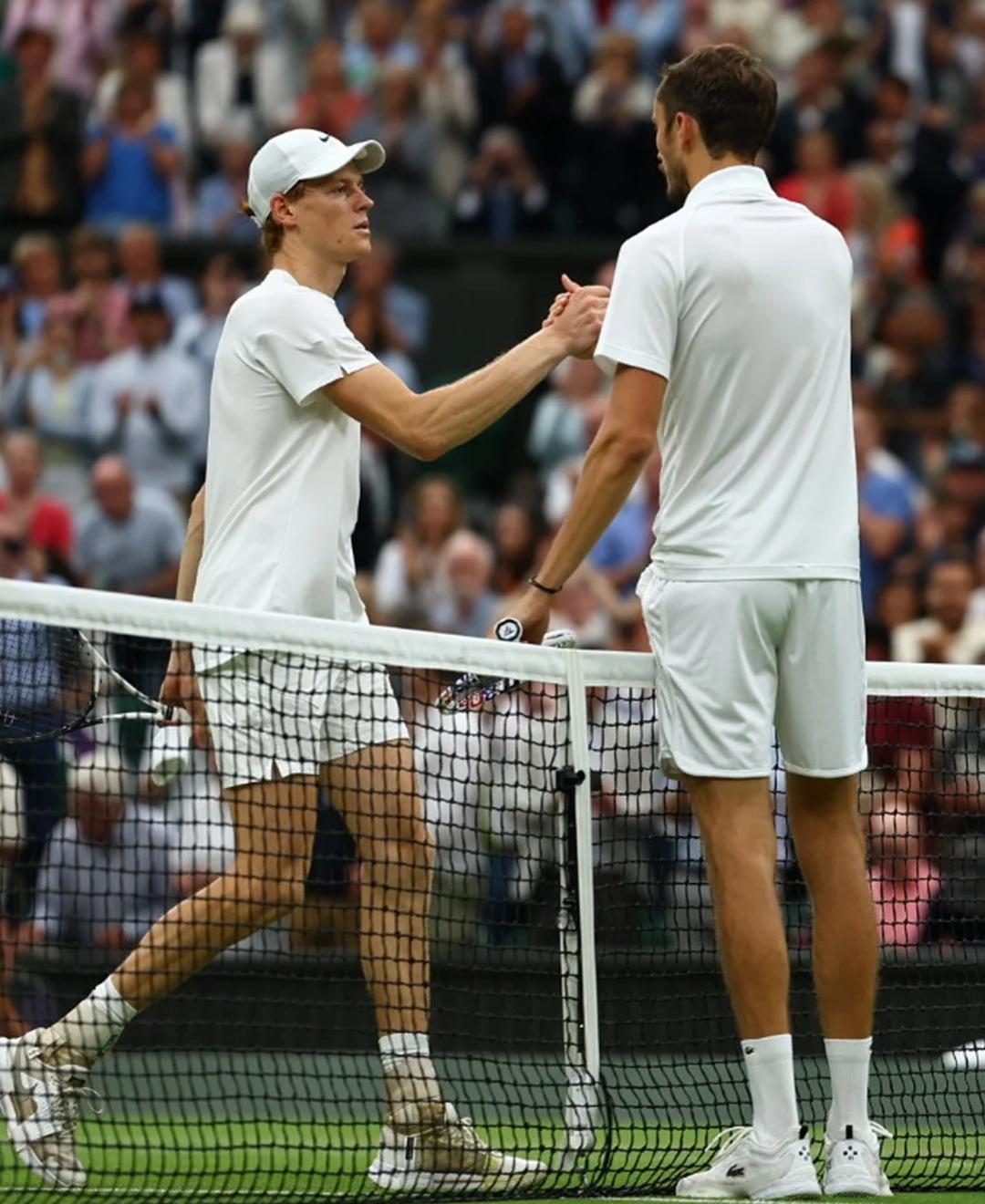 日本网球队翻盘澳大利亚网球队,梅德韦杰夫关键制胜的简单介绍 日本网球队翻盘澳大利亚网球队,梅德韦杰夫关键制胜的简单介绍