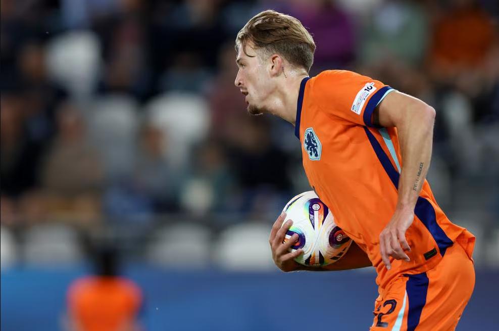 荷兰队实力坚强,欧洲杯上或成黑马的简单介绍 荷兰队实力坚强,欧洲杯上或成黑马的简单介绍