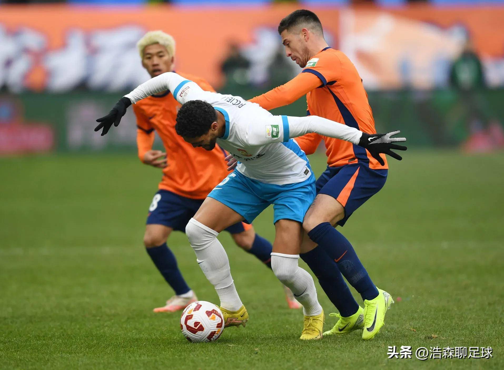 青岛海牛队员备战多场比赛,全队备战迎接挑战 青岛海牛队员备战多场比赛,全队备战迎接挑战