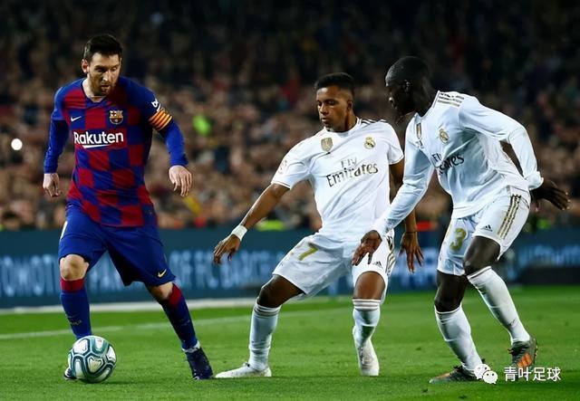 关于瓦伦西亚力挽狂澜,战平升班马收获一分的信息 关于瓦伦西亚力挽狂澜,战平升班马收获一分的信息