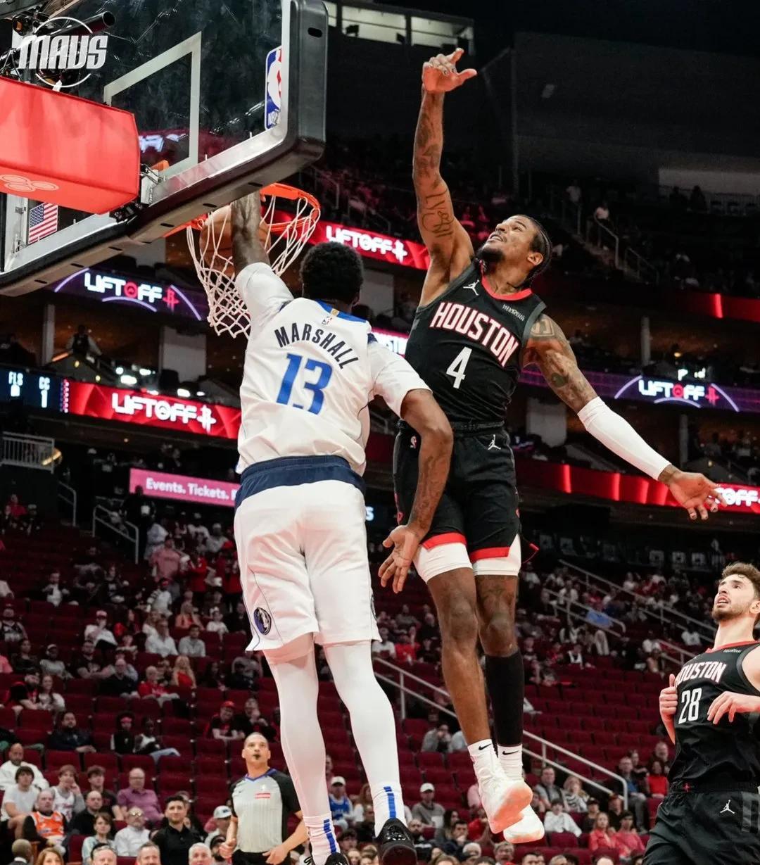 快船惨败独行侠,客场遭遇重创的简单介绍 快船惨败独行侠,客场遭遇重创的简单介绍