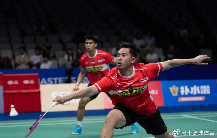 印尼羽毛球队鏖战英格兰羽毛球队,谌龙关键制胜的简单介绍 印尼羽毛球队鏖战英格兰羽毛球队,谌龙关键制胜的简单介绍