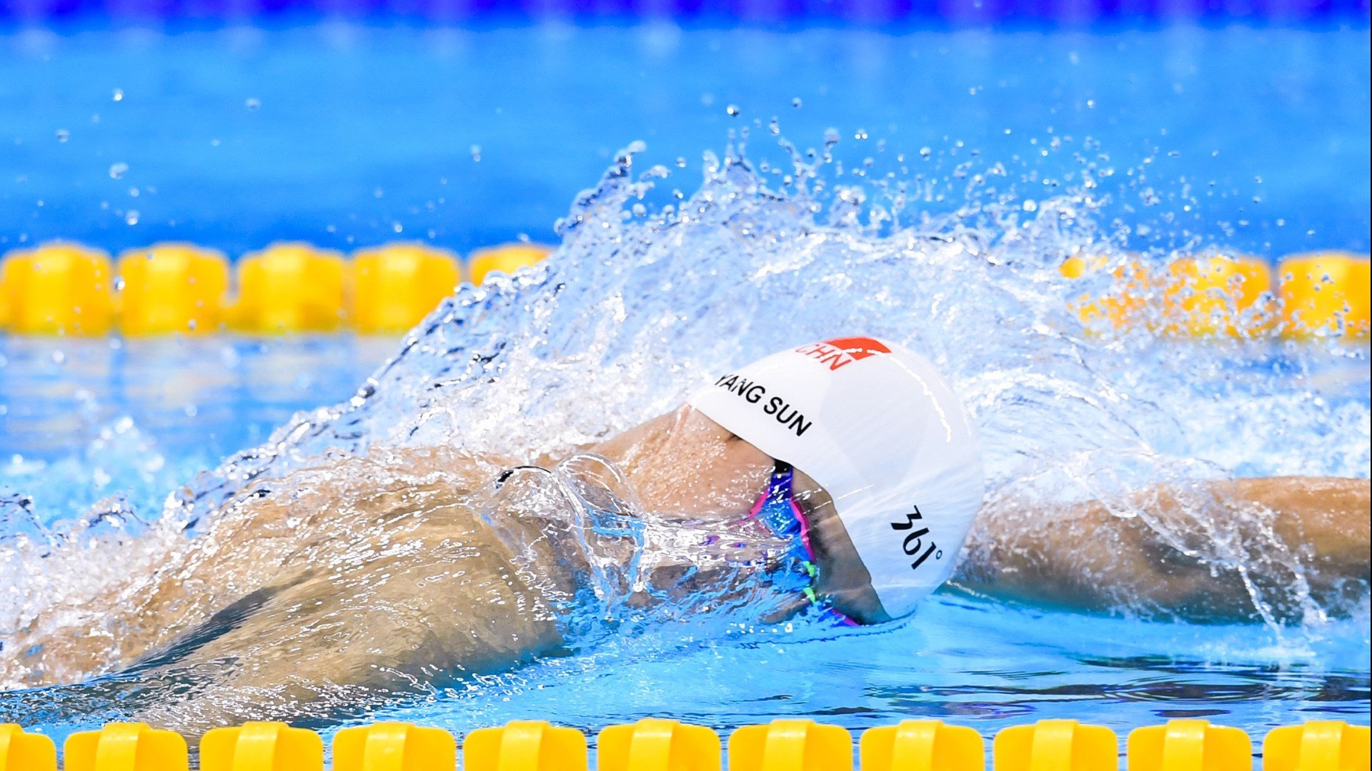 南粤铁壁锁迈阿密,乔治一剑封喉定乾坤,广东队压制热火启示录