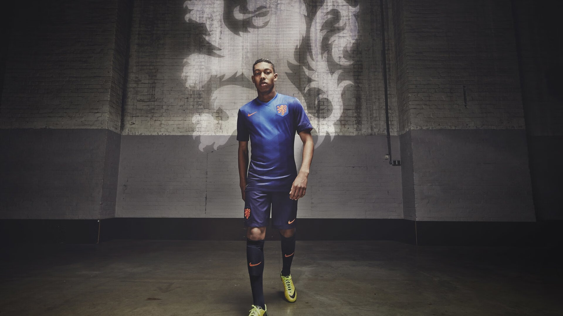 温网横扫联合杯,纳达尔以传奇之姿刷新纪录,定义何为唯一