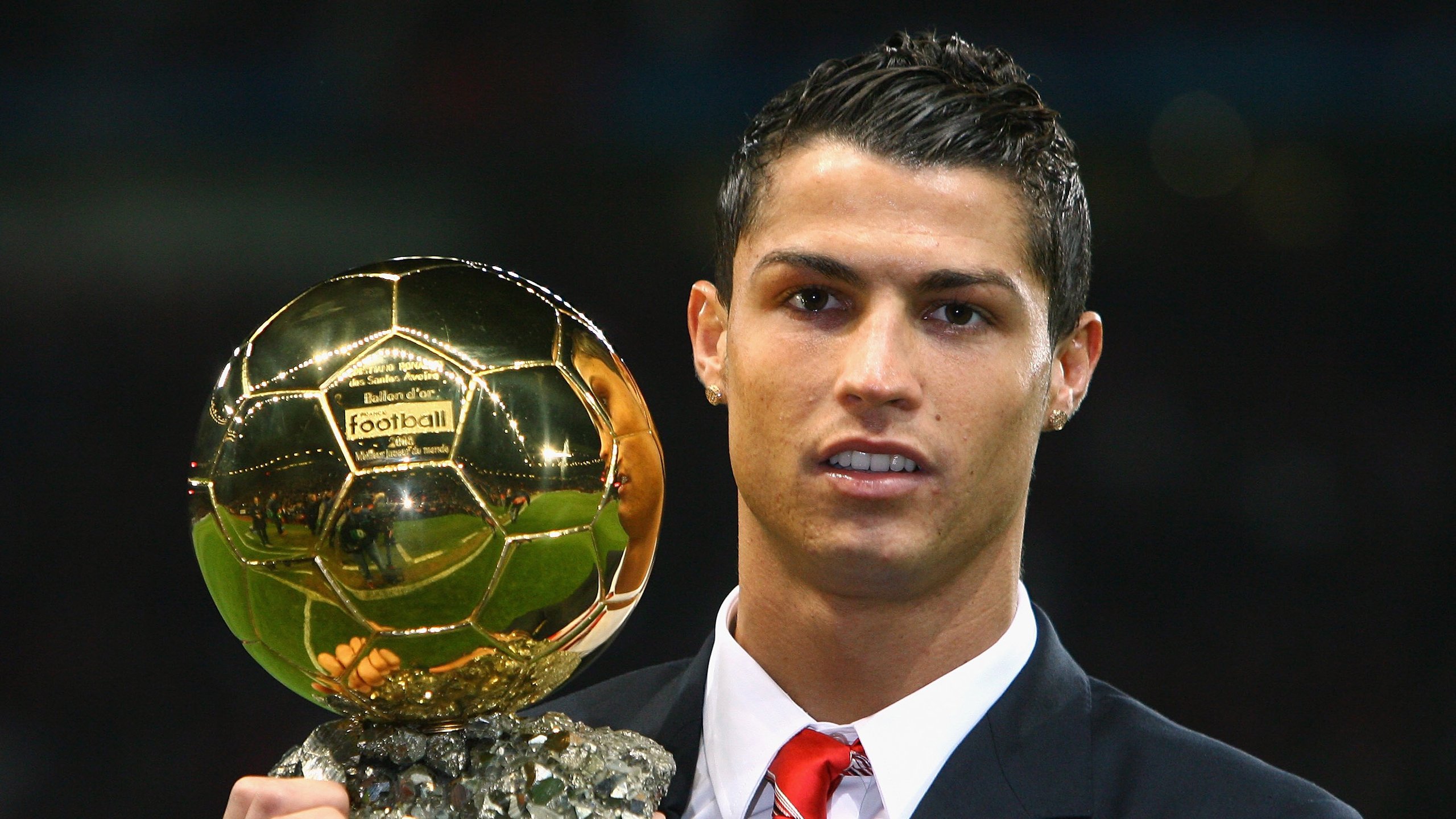 当马龙点燃赛场，从韩国队翻盘英格兰队看竞技体育的永恒魅力